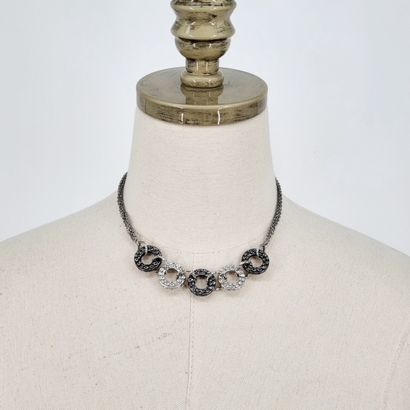 Lia Sophia Hammered Silver Tone Metallic Circles Necklace Adjustable Mixed Metal - Picture 2 of 6